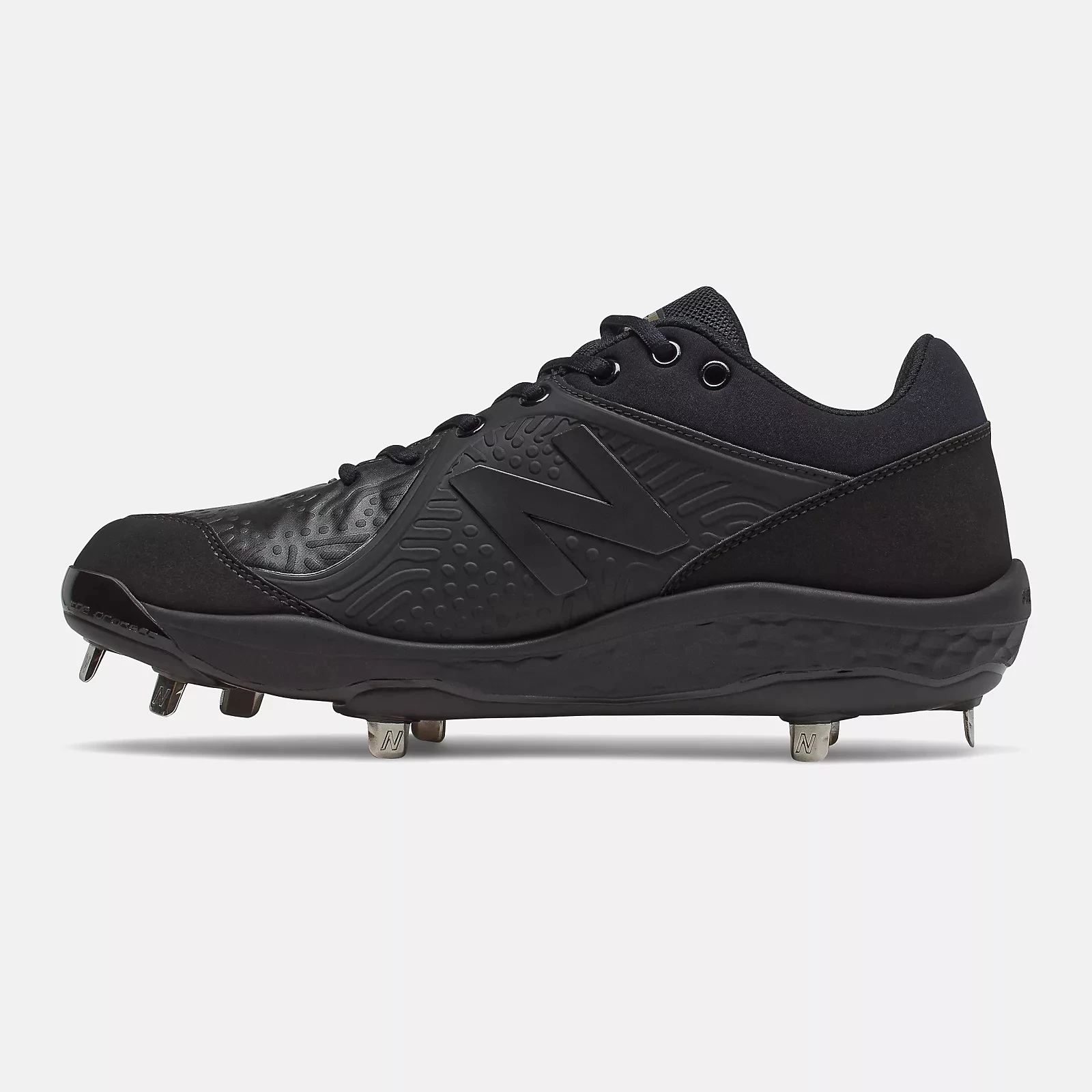 New Balance – Triple Black Low-Cut L3000v5 Metal Spikes (L3000AK5) 5 New Balance – Triple Black Low-Cut L3000v5 Metal Spikes (L3000AK5) - Image 3