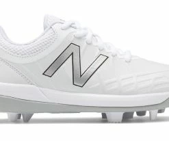 New Balance 4040v5 Youth Molded Cleats – White/White (J4040TW5)