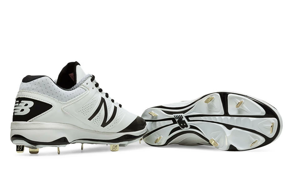 New Balance – White/Black Low 4040v3 Baseball Spikes (L4040WT3) 5 New Balance – White/Black Low 4040v3 Baseball Spikes (L4040WT3) - Image 3